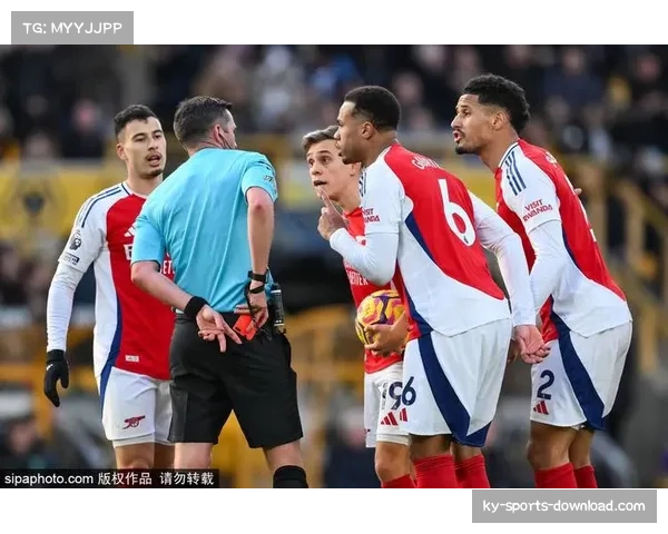 阿森纳边路防守固若金汤 廷贝尔与斯凯利展现出色协防能力